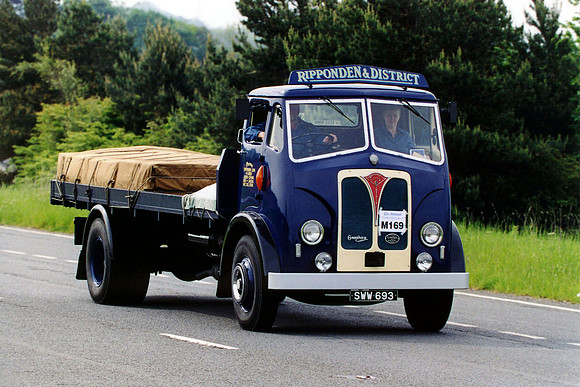 guy2_invincible4a sww693 1_gc