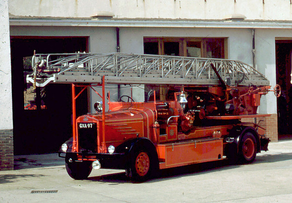 1943 Dennis/Merryweather GXA97