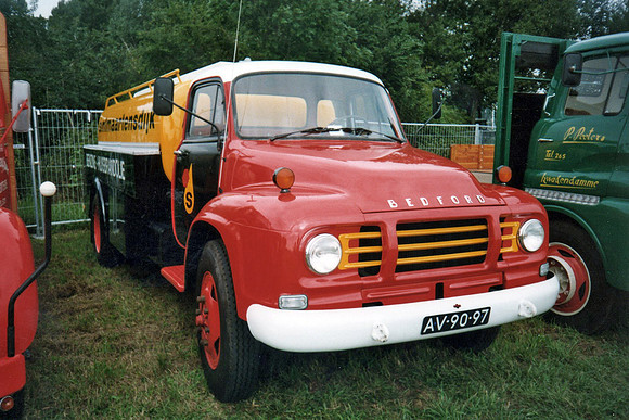 bedford_tj2bqnl av-90-97 1_pj