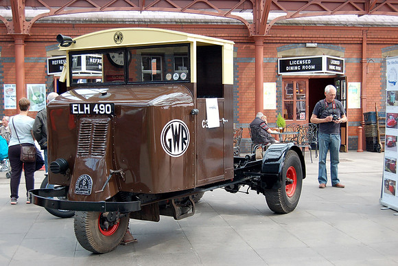 1938 Scammell_6-ton Mechanical Horse ELH490