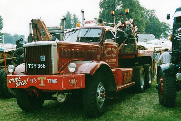 1945 Diamond T TSY366