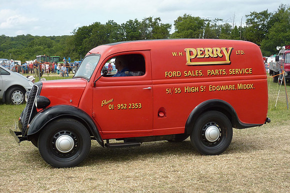 1954 Fordson E83W 811CMY