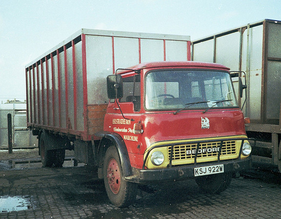 Bedford TK KSJ922W