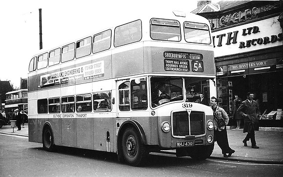 Southend 319 WHJ430