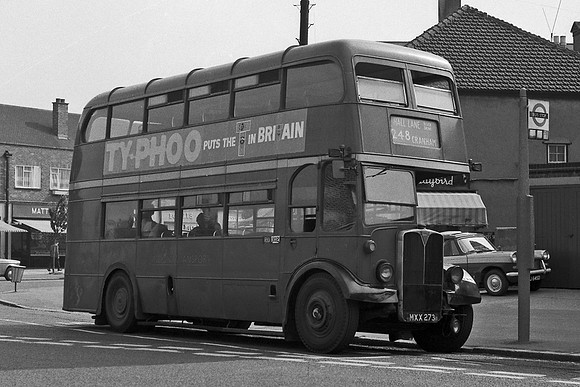 London Transport RLH73 (MXX273)
