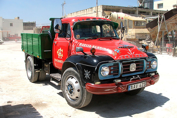 bedford_tj2bqm aav423 1_ps