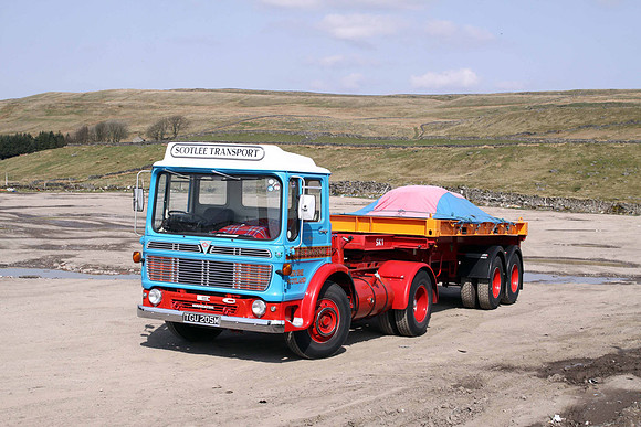 AEC Mandator TGU205M