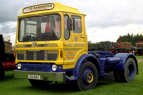 AEC Mandator V8 SCA841J